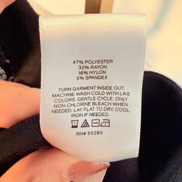 π€ Express Knit Pencil Skirt | Size Medium - Picture 3 of 7